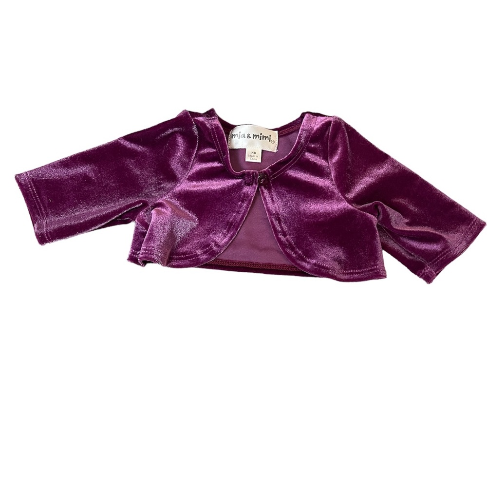 🎉3/$10🎉Mia and Mimi NB velvet sweater